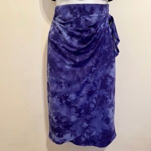 Blue Pattern Stretchable Skirt - Size M